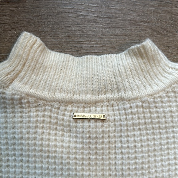 Michael Kors Sweater - Picture 5 of 5
